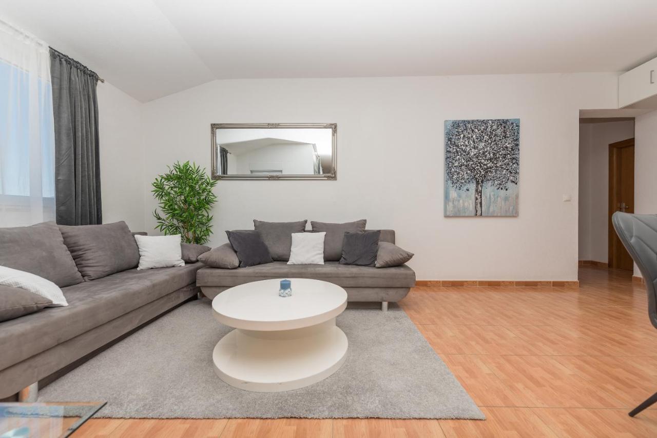 Apartments Tila 德朗西斯 外观 照片